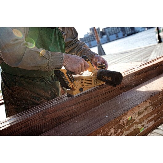 RABOTEUSE SANS FIL SANS BALAI LITHIUM-ION 20V MAX XR  – OUTIL SEUL